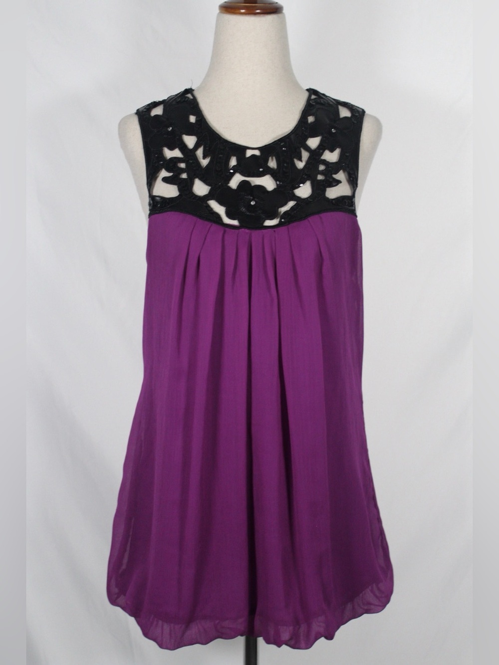 y2k Charlotte Russe Purple Sleeveless Tank with Black Crochet Yoke